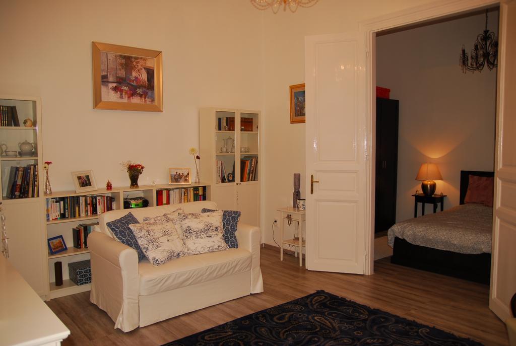 Balazs Apartment - Oktogon Budapeşte Dış mekan fotoğraf